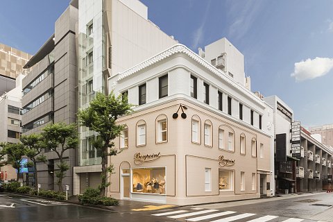 Louis Vuitton Ginza Namiki - Jimmy Cohrssen Photography